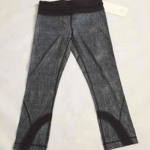 Lululemon run inspire crop II